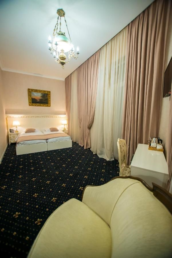 Отель Royal Hotel Тбилиси-21