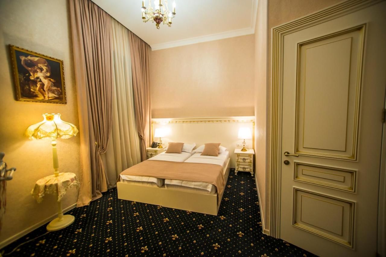 Отель Royal Hotel Тбилиси-30