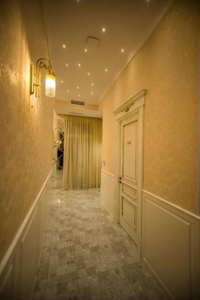 Отель Royal Hotel Тбилиси-14